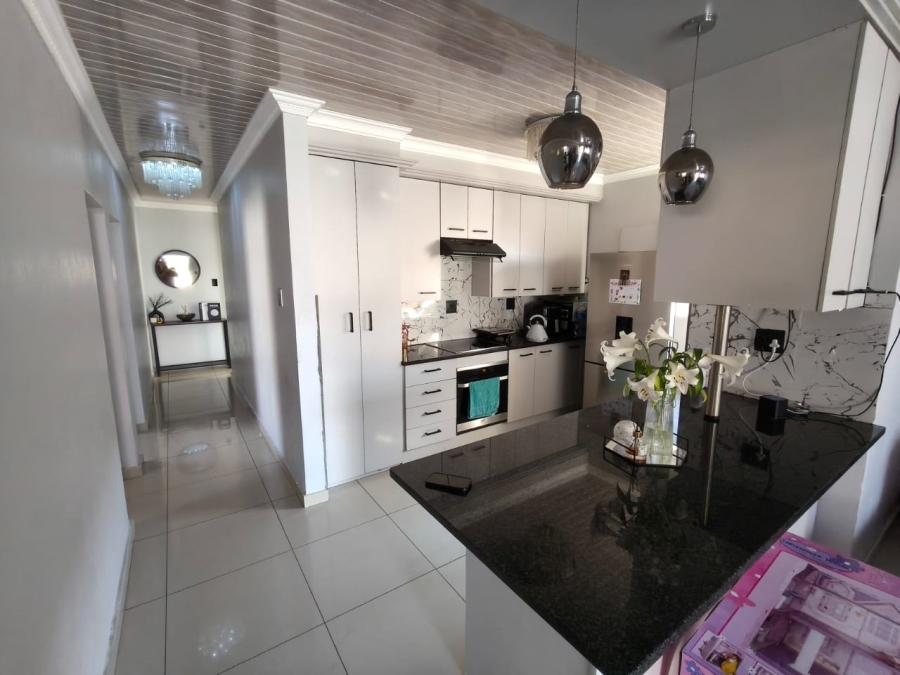 3 Bedroom Property for Sale in Waterval East North West